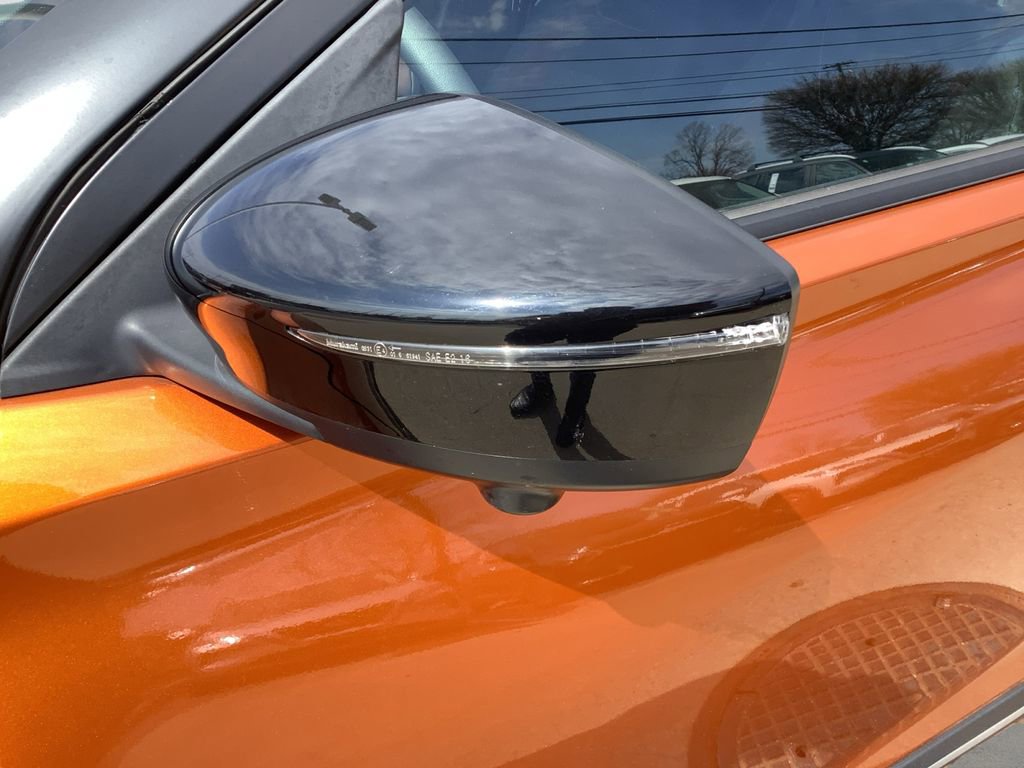 Used 2024 Nissan Kicks SR image 11