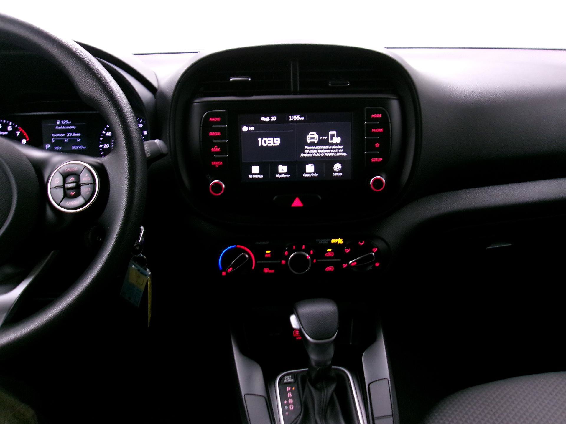Used 2020 Kia Soul LX FWD image 10