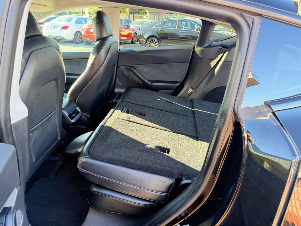 Used 2021 Tesla Model Y Long Range AWD/4WD image 36