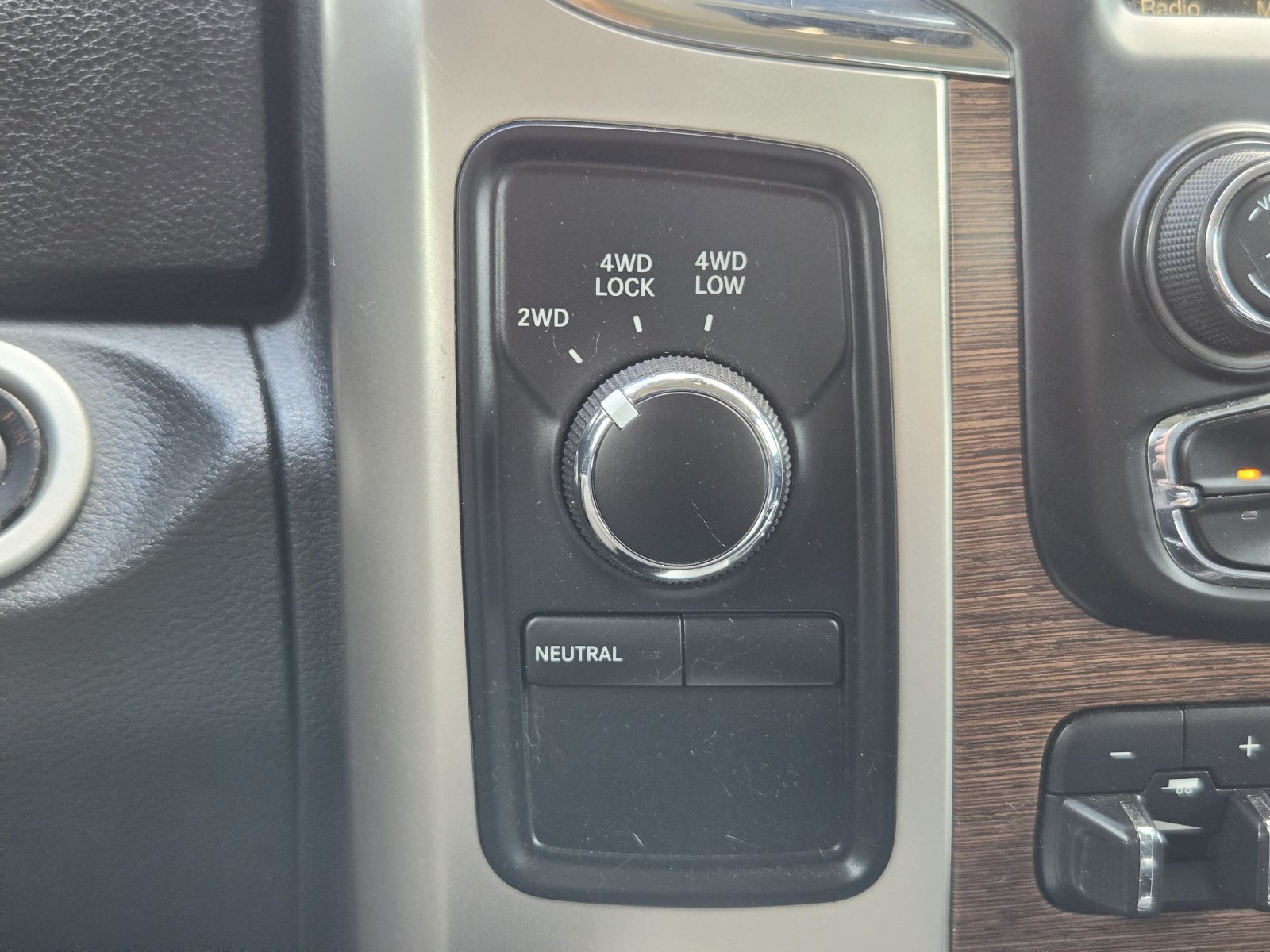 Used 2017 RAM 2500 Laramie w/ Convenience Group AWD/4WD image 20