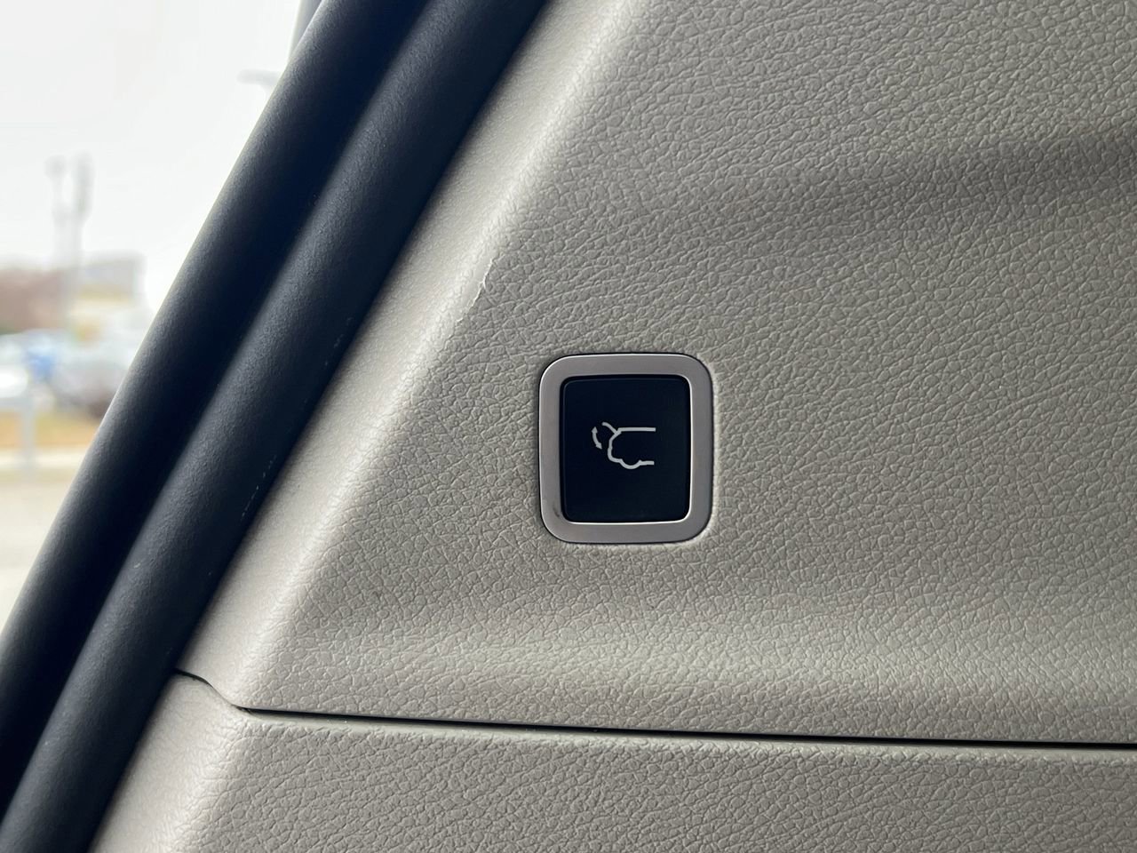 Used 2018 Chrysler Pacifica Touring Plus w/ Tire & Wheel Group image 28