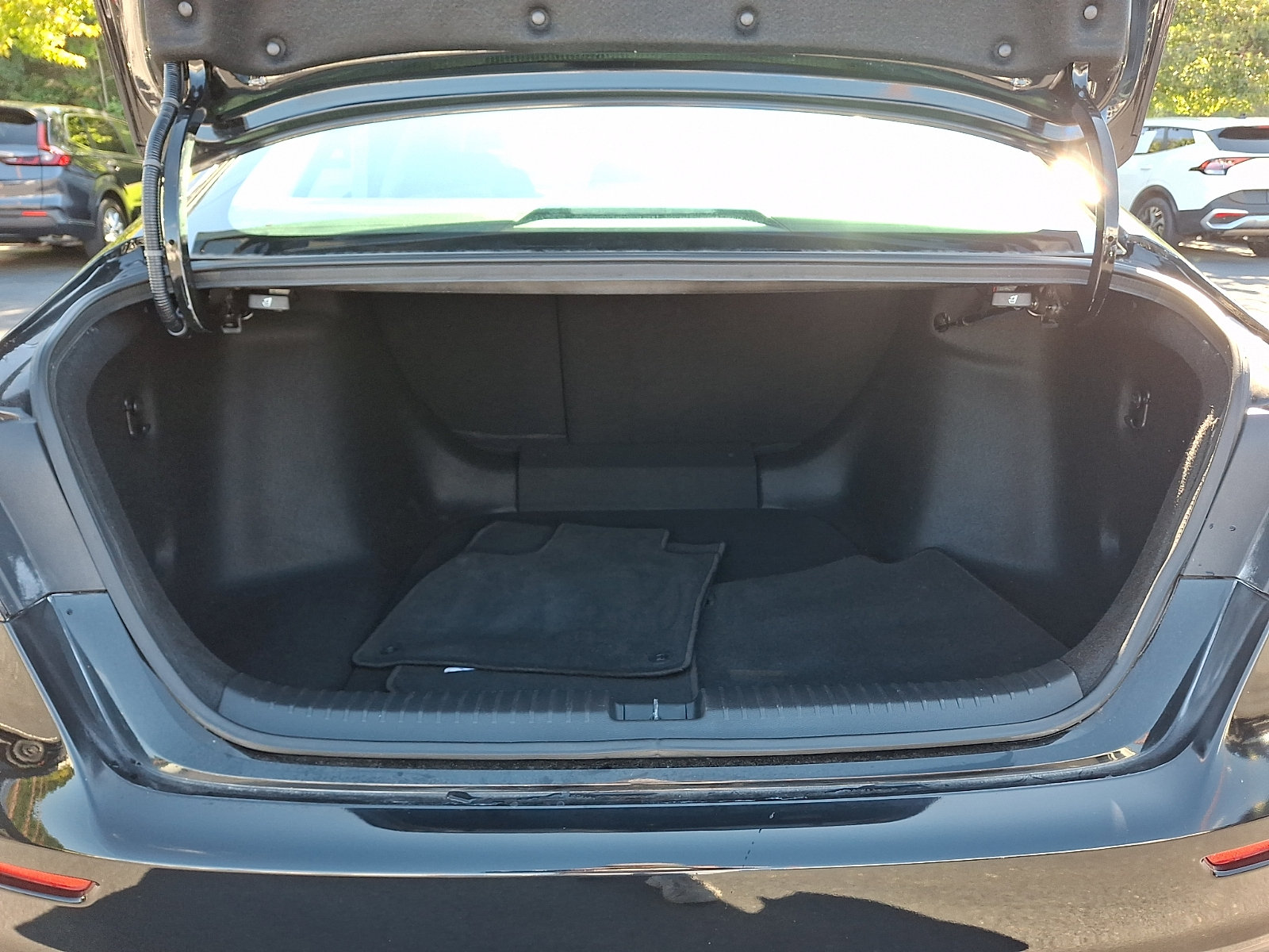Used 2023 Honda Accord EX image 30