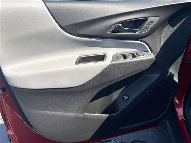 Certified 2024 Chevrolet Equinox LT w/ LPO, Floor Liner Package FWD image 21