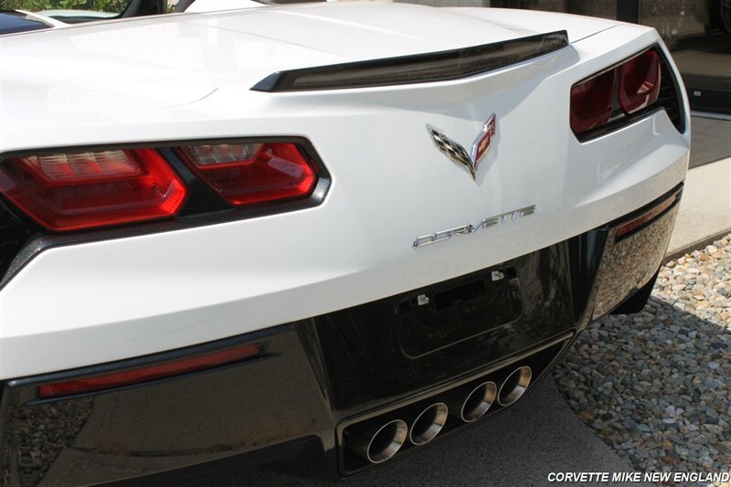 Used 2015 Chevrolet Corvette Stingray Convertible w/ 3LT Preferred Equipment Group RWD image 18