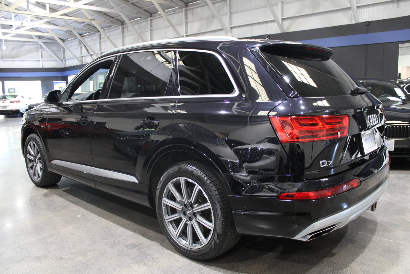 Used 2017 Audi Q7 3.0T Premium Plus AWD/4WD image 11