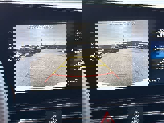 Certified 2025 Hyundai Elantra SEL image 23