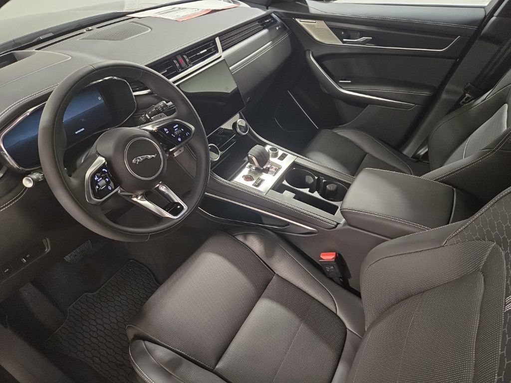 New 2026 Jaguar F-PACE R-Dynamic S AWD/4WD image 22