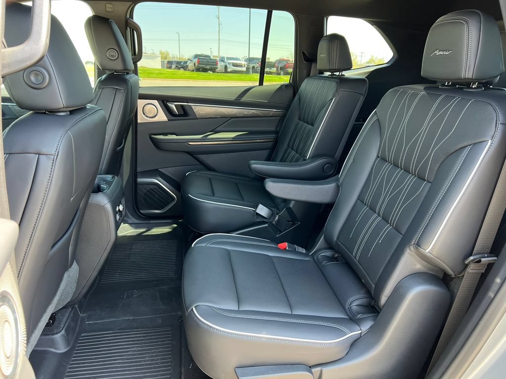 New 2026 Buick Enclave Avenir w/ Super Cruise Package AWD/4WD image 5