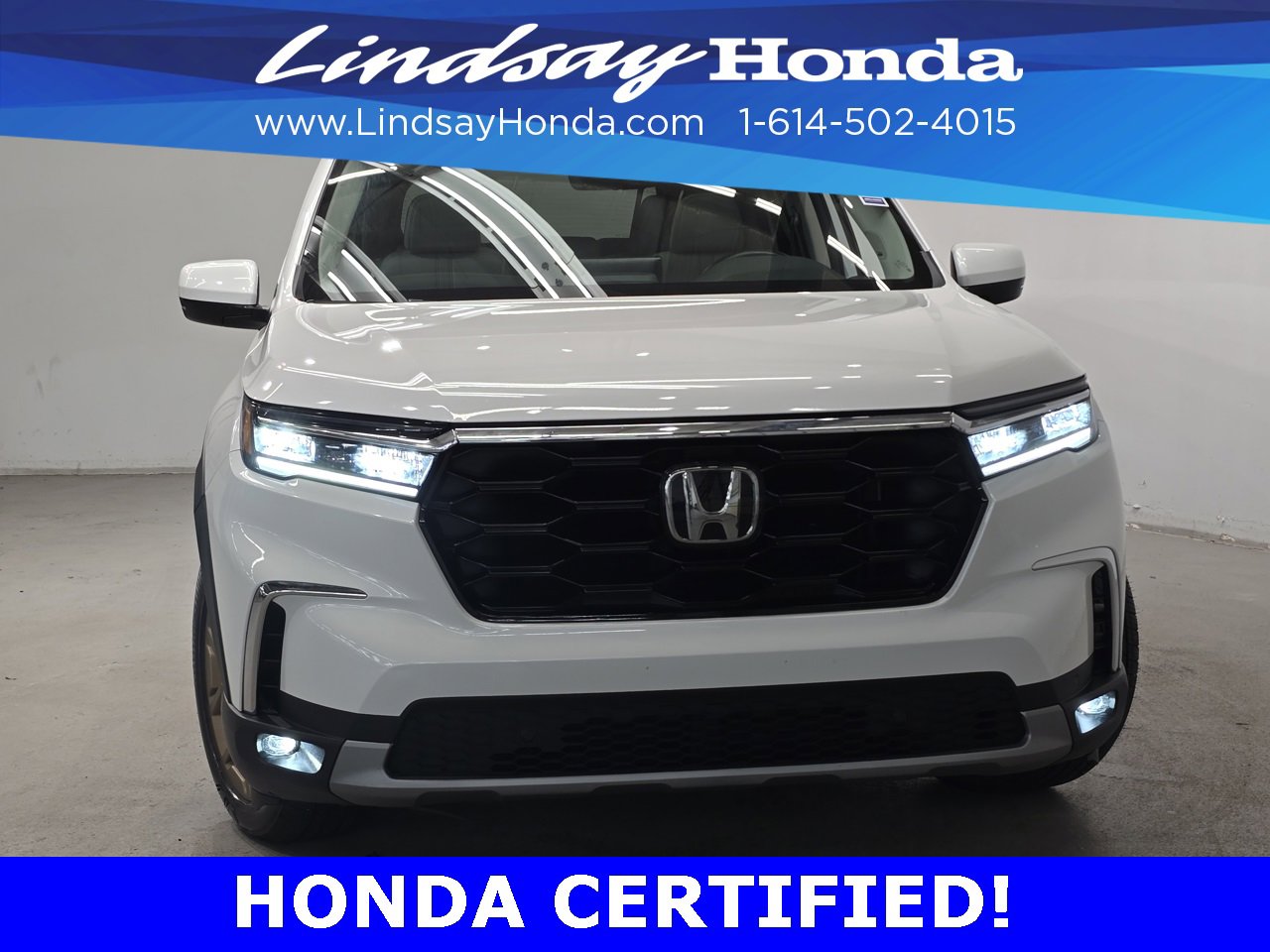 Certified 2024 Honda Pilot Touring image 2