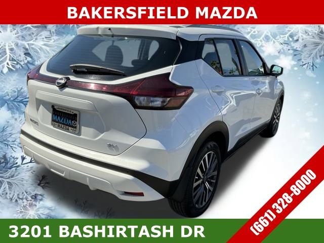 Used 2023 Nissan Kicks SV image 5