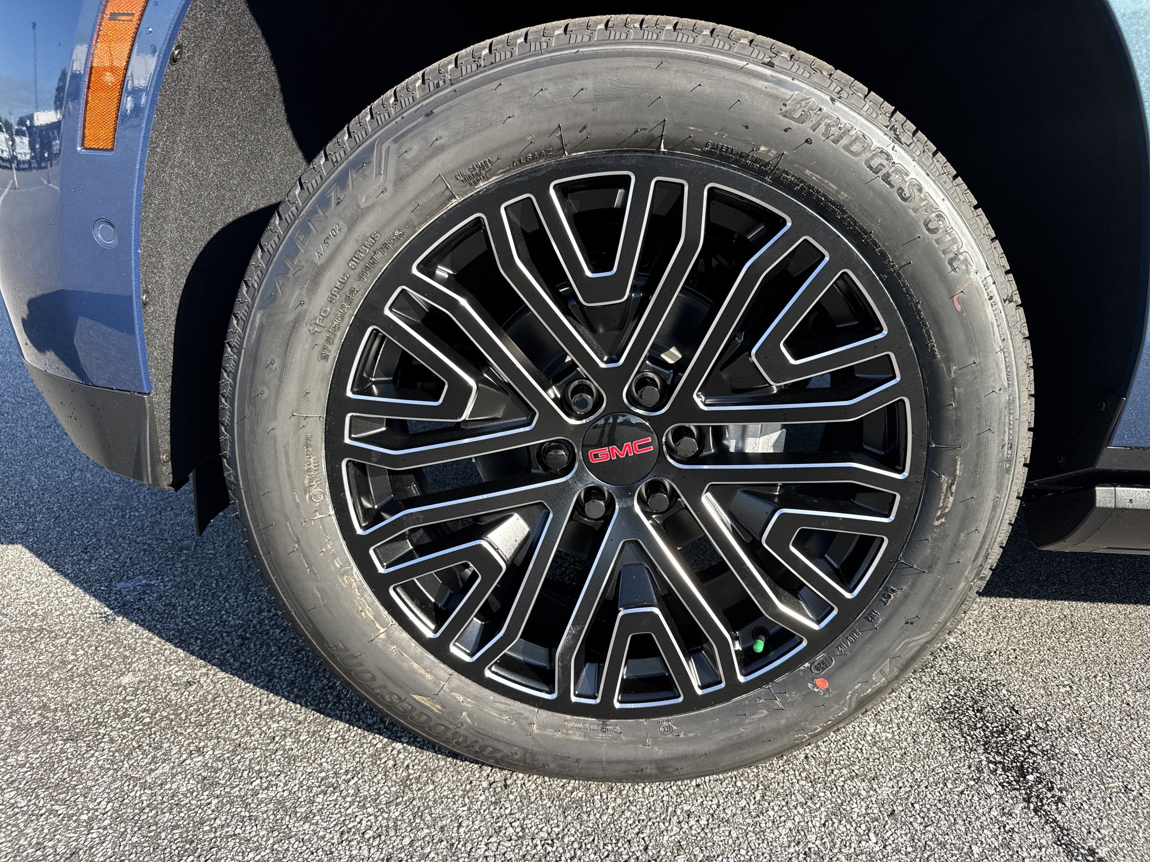 New 2026 GMC Yukon XL Denali w/ Sun & Power Step Package AWD/4WD image 13