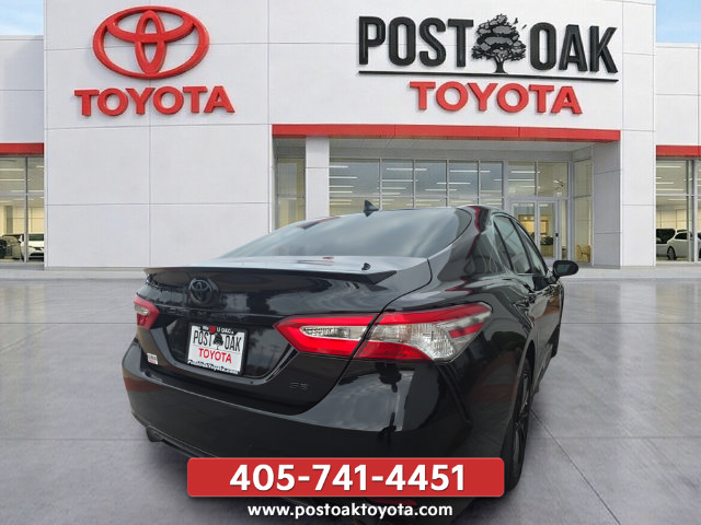 Used 2020 Toyota Camry SE FWD image 6