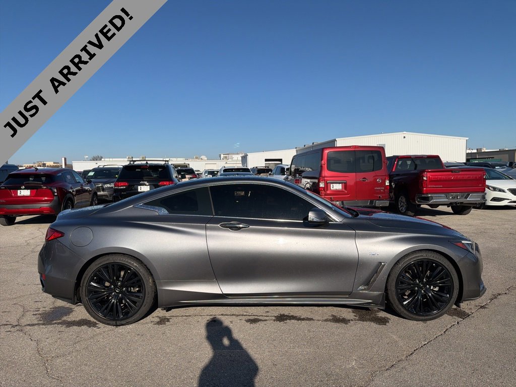 Used 2018 INFINITI Q60 3.0t Luxe image 4