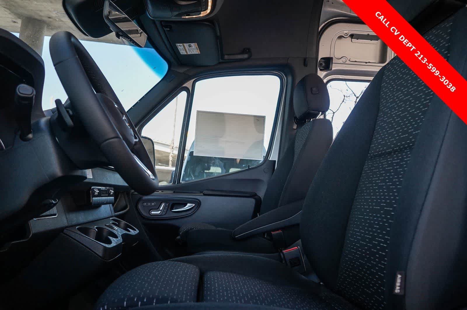 Used 2024 Mercedes-Benz Sprinter 3500 image 18