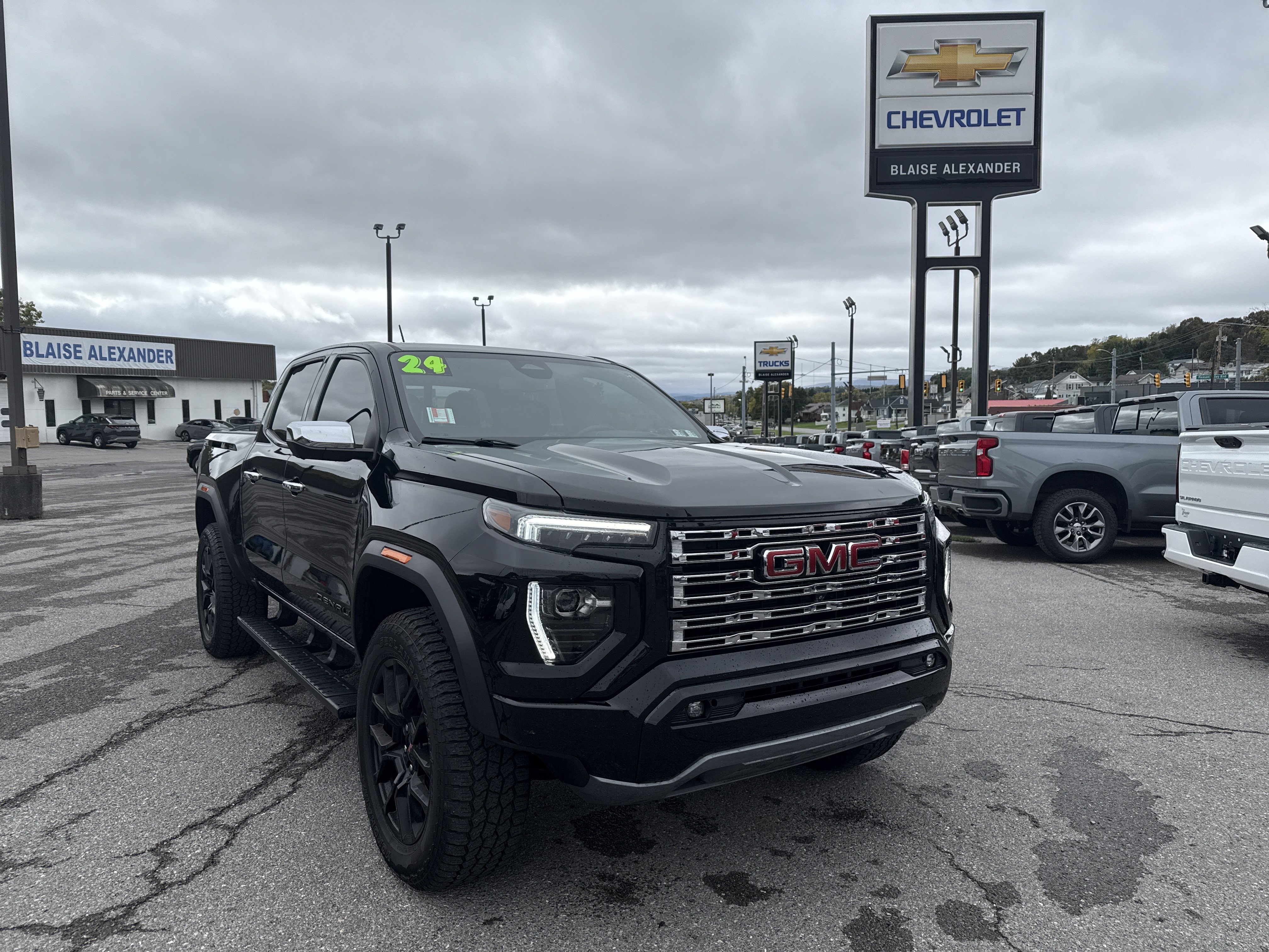 Used 2024 GMC Canyon Denali w/ LPO, Denali Black Edition