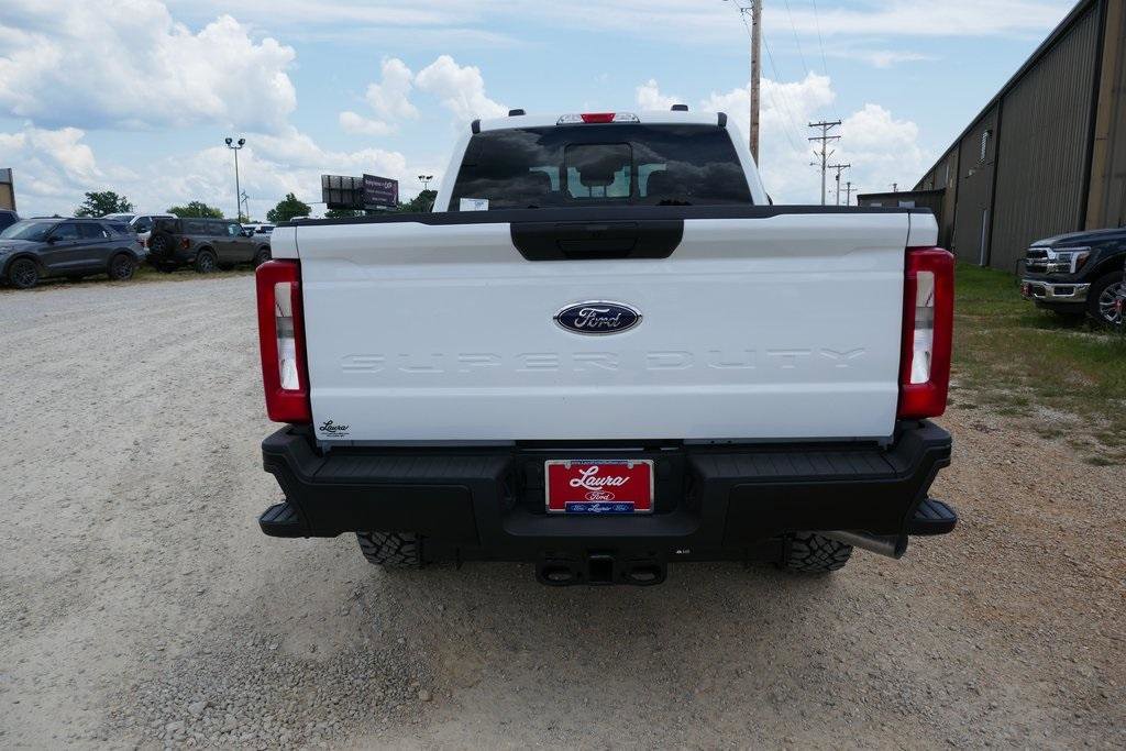 New 2025 Ford F250 XL w/ XL Off-Road Package image 6