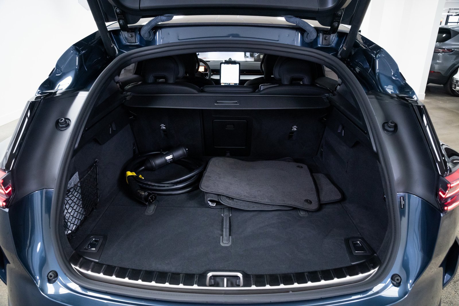 Used 2025 Polestar Polestar 3 image 8