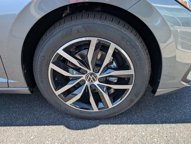 New 2025 Volkswagen Jetta SE image 24