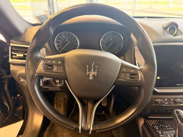 Used 2022 Maserati Ghibli Modena Q4 image 17