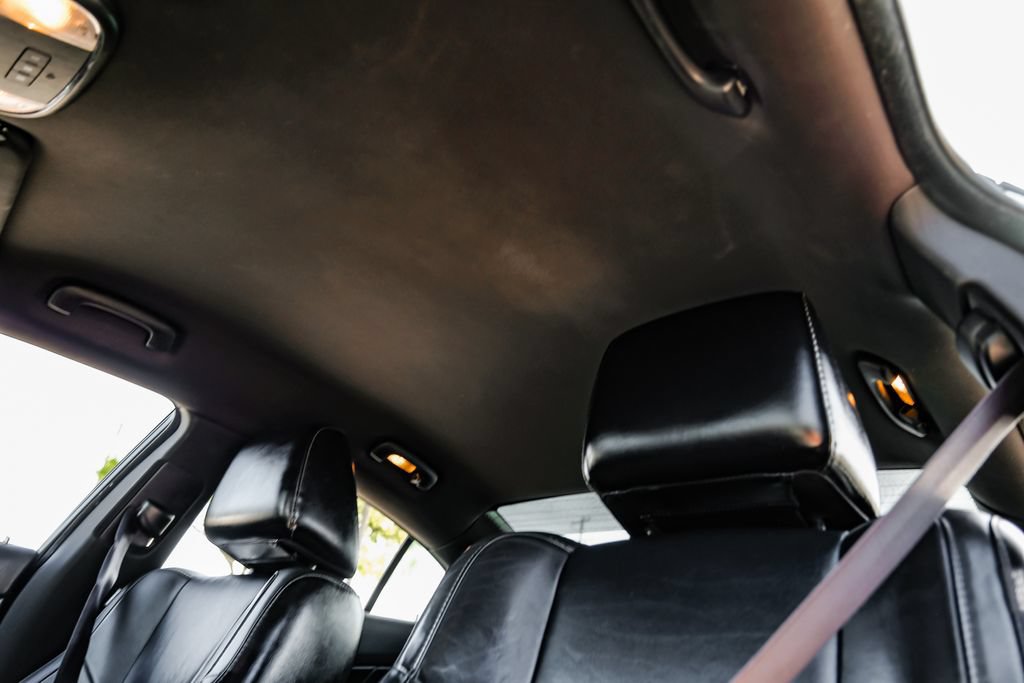 Used 2015 Dodge Charger R/T w/ Plus Group RWD image 35