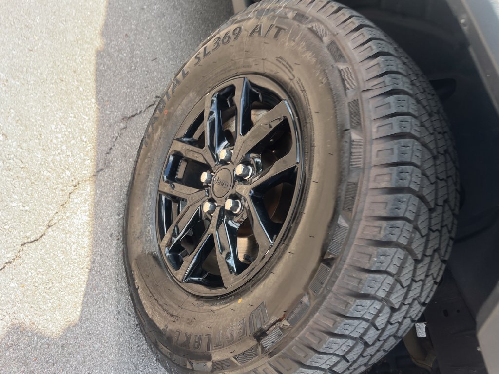Used 2023 Jeep Wrangler Unlimited Sport AWD/4WD image 40