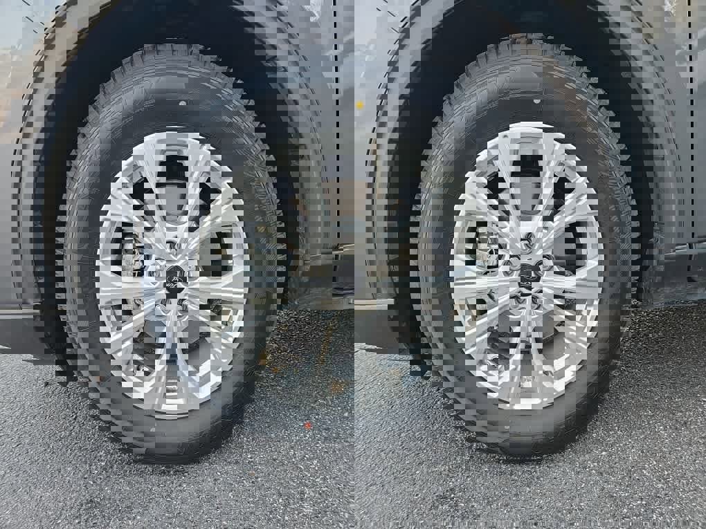 Used 2023 Ford Escape Active image 9