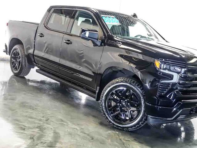 Certified 2026 Chevrolet Silverado 1500 High Country w/ Midnight Edition AWD/4WD image 5