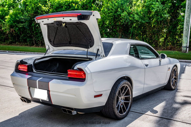 Used 2012 Dodge Challenger SRT8 w/ Premium Sound Group RWD image 16