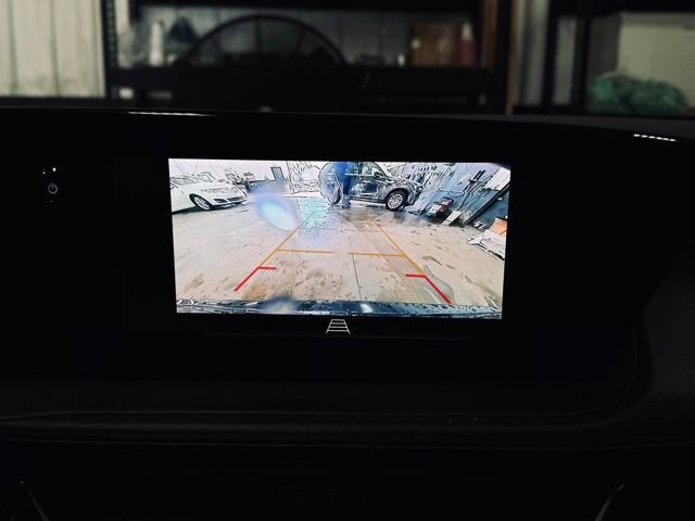 Used 2024 Buick Encore GX Sport Touring image 33