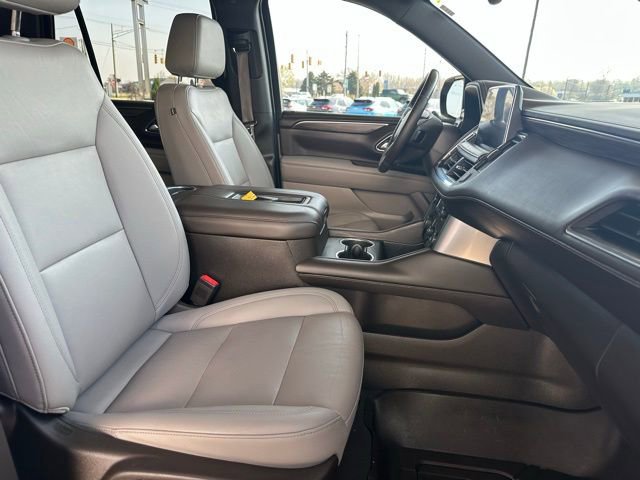 Used 2022 Chevrolet Tahoe LT w/ Luxury Package AWD/4WD image 14