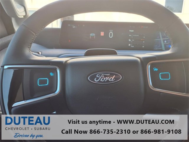 Used 2025 Ford Expedition Platinum w/ Driver's Package image 23