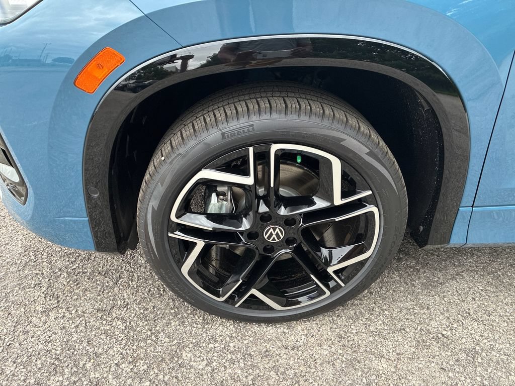 New 2026 Volkswagen Tiguan SEL R-Line AWD/4WD image 9