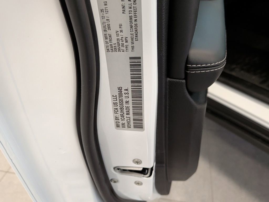 New 2025 Jeep Grand Cherokee Limited image 44