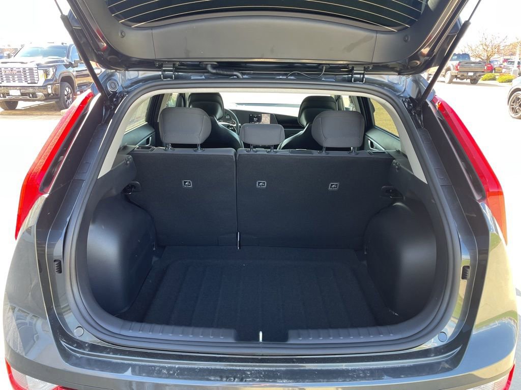 New 2026 Kia Niro LX image 13