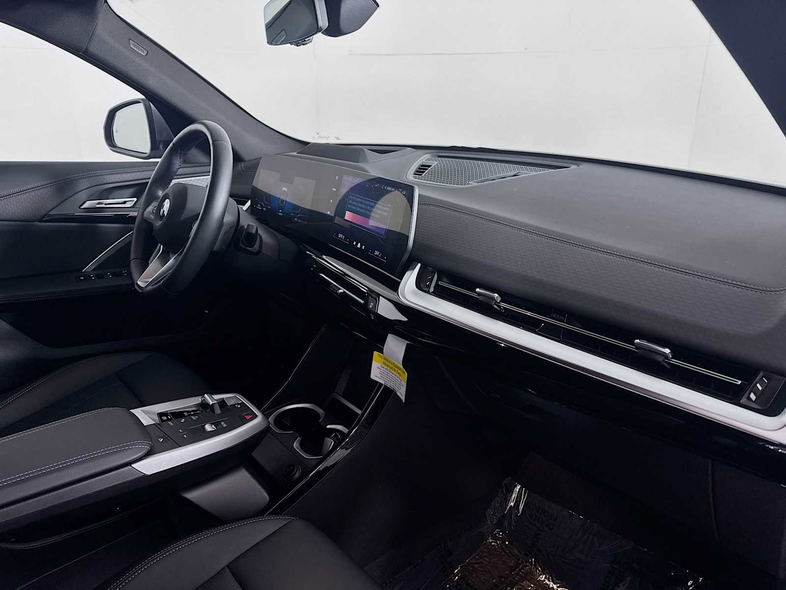 Used 2025 BMW X2 xDrive28i w/ Premium Package image 45