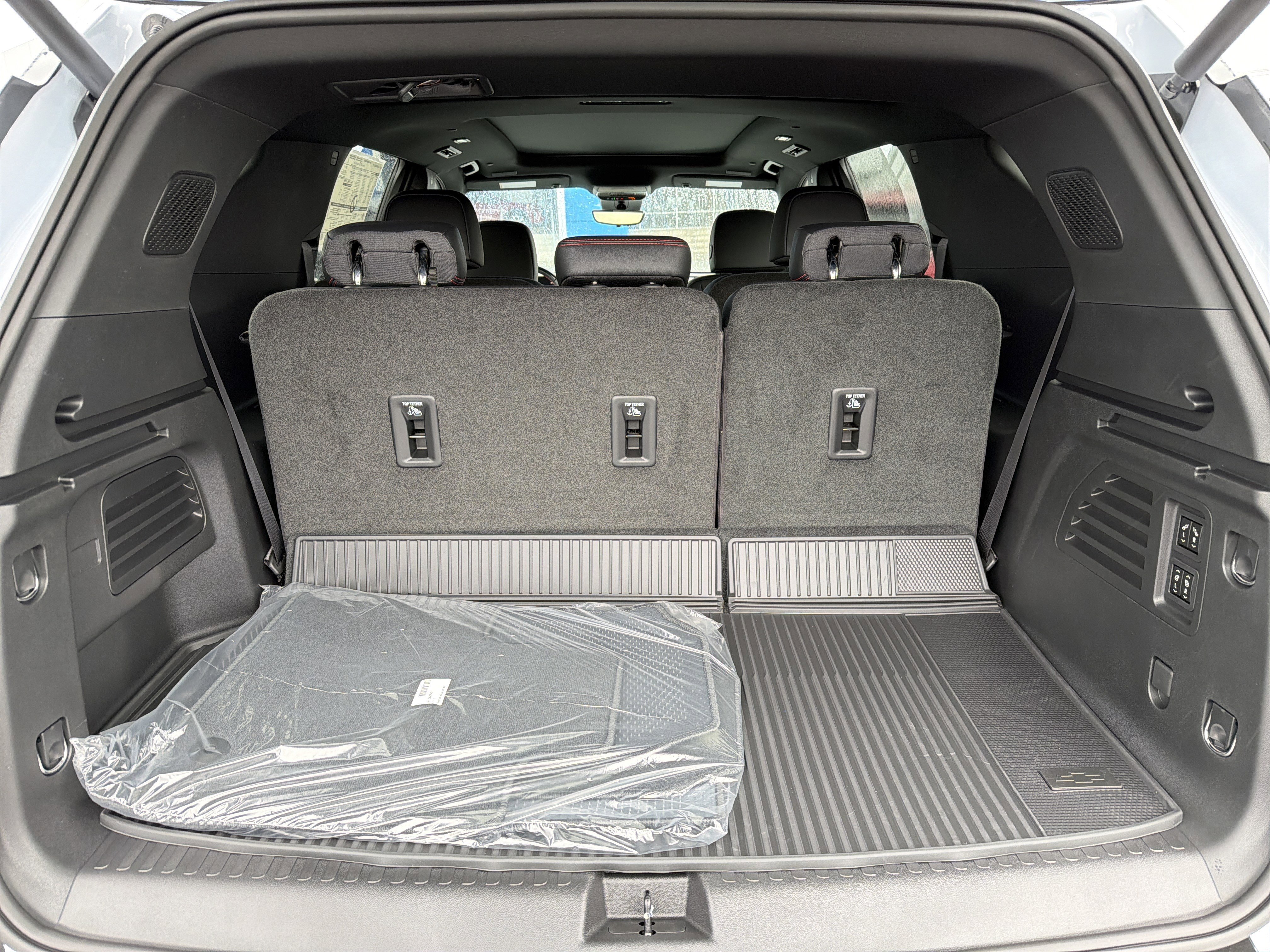 New 2026 Chevrolet Traverse RS image 5