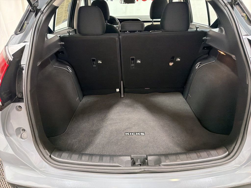 Used 2023 Nissan Kicks SV FWD image 15