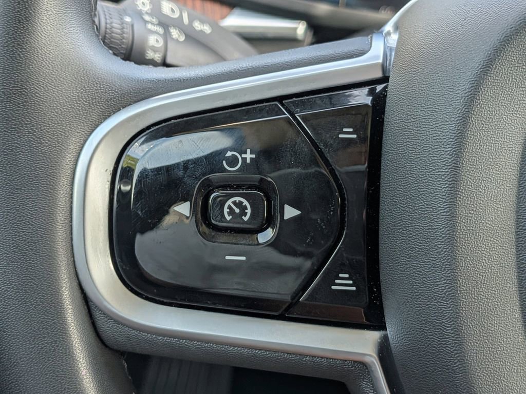 Used 2023 Volvo XC60 T8 Plus AWD/4WD image 26