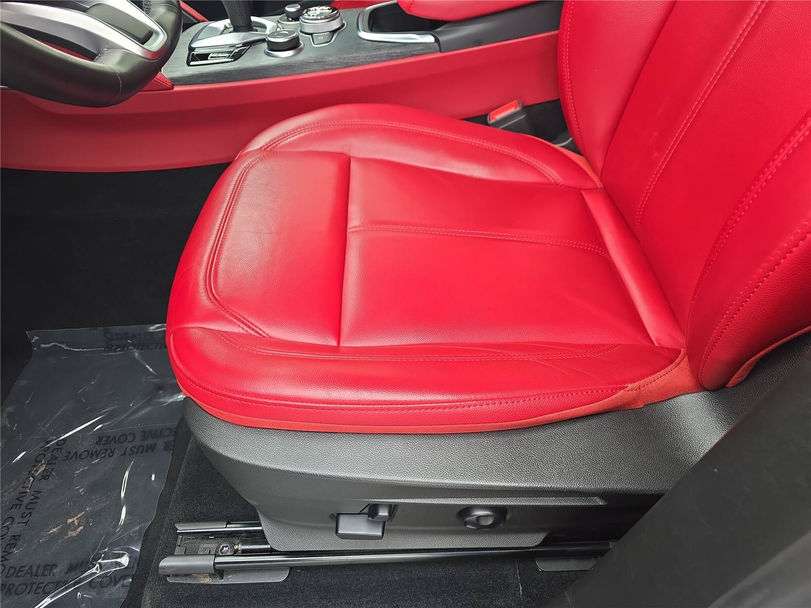 Used 2021 Alfa Romeo Stelvio Sprint w/ Nero Edizione RWD image 15