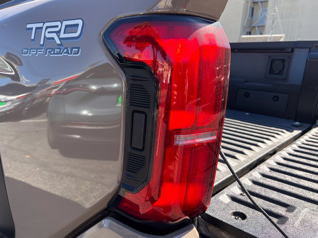 New 2026 Toyota Tacoma TRD Off-Road w/ TRD Off Road Premium Package AWD/4WD image 38