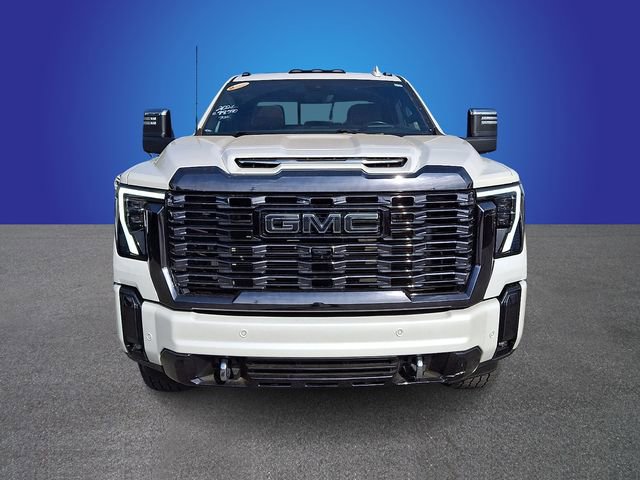 Used 2024 GMC Sierra 3500 Denali Ultimate AWD/4WD image 2
