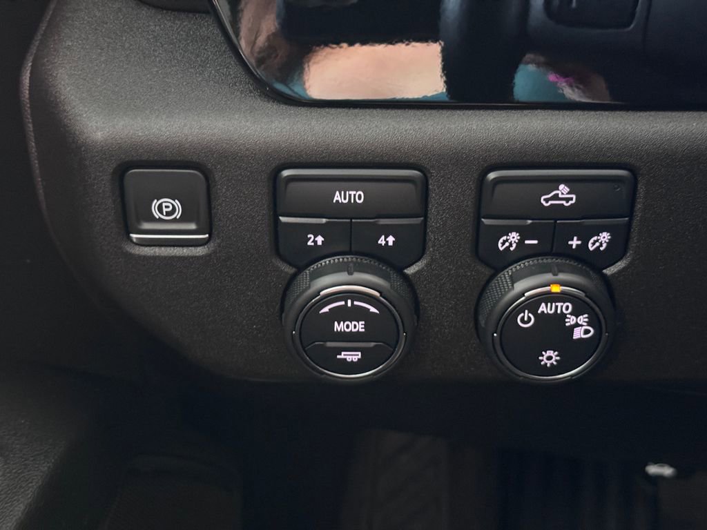 Certified 2023 Chevrolet Silverado 1500 LT image 21