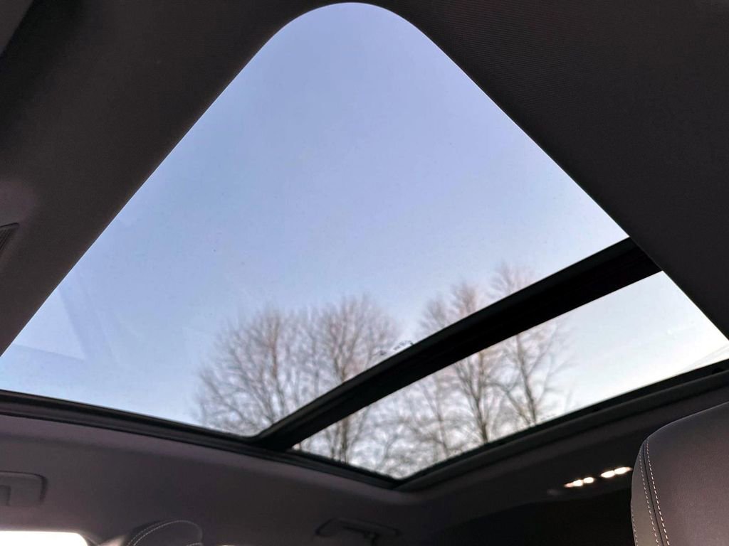 Used 2025 Audi Q4 e-tron Premium w/ Convenience Package image 27