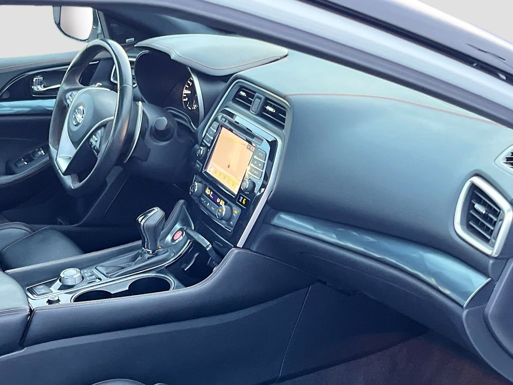 Used 2022 Nissan Maxima SR w/ Sport Mat Group image 30