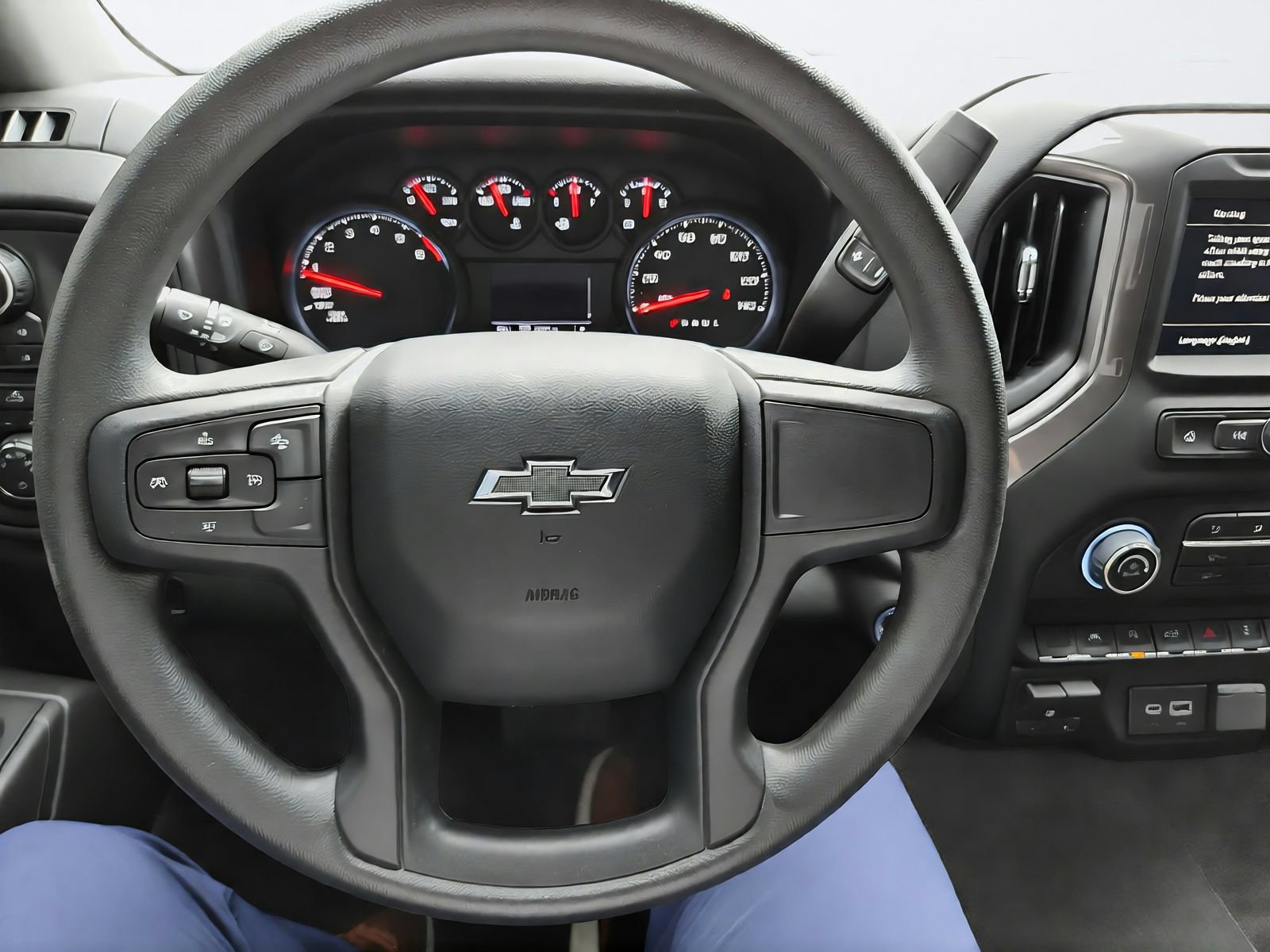 Used 2025 Chevrolet Silverado 1500 Custom Trail Boss w/ Dark Appearance Package AWD/4WD image 14