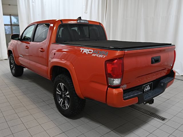 Used 2017 Toyota Tacoma TRD Sport w/ Tow Package (A/T) AWD/4WD image 12