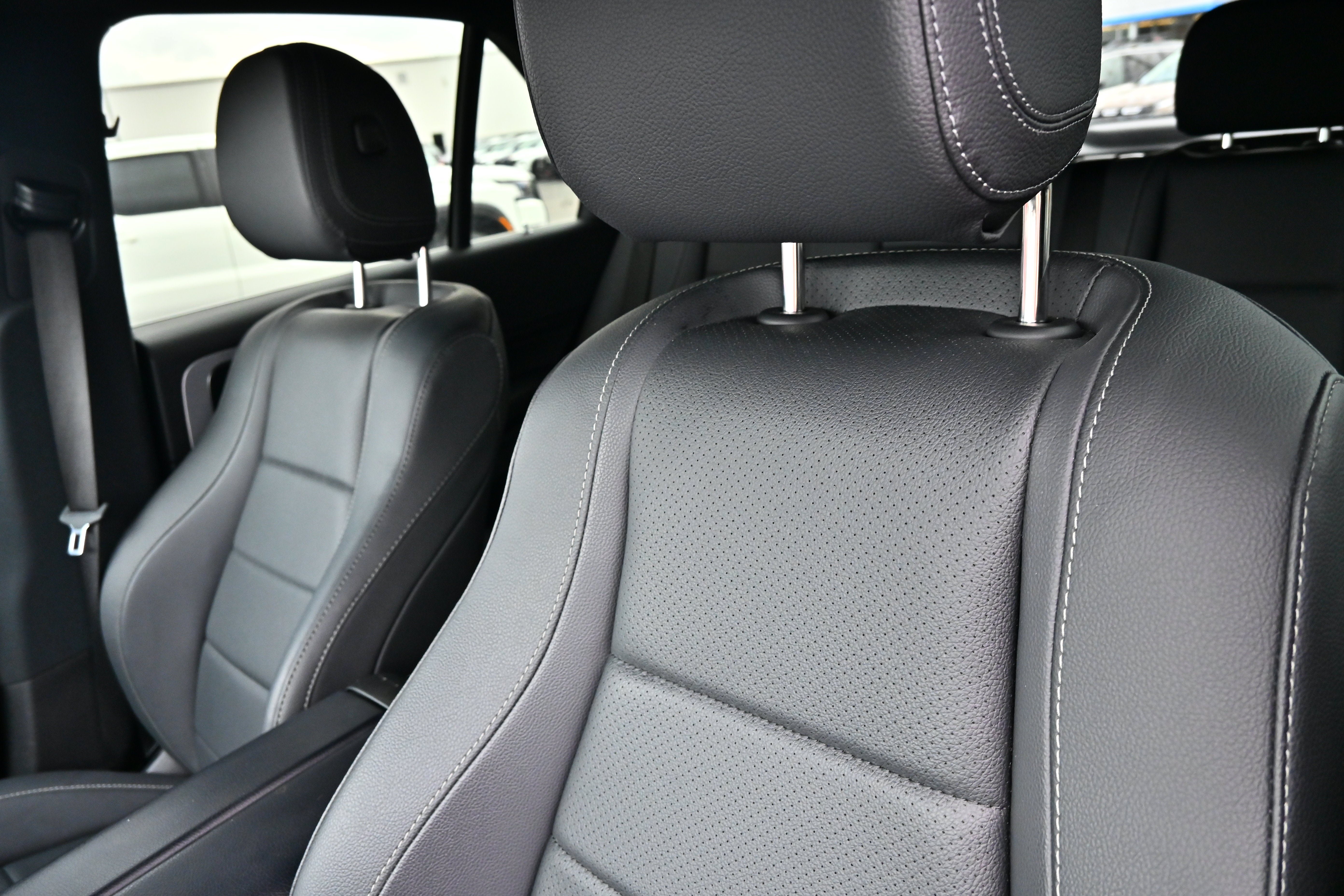 Used 2026 Mercedes-Benz GLE 350 4MATIC w/ Winter Package image 24