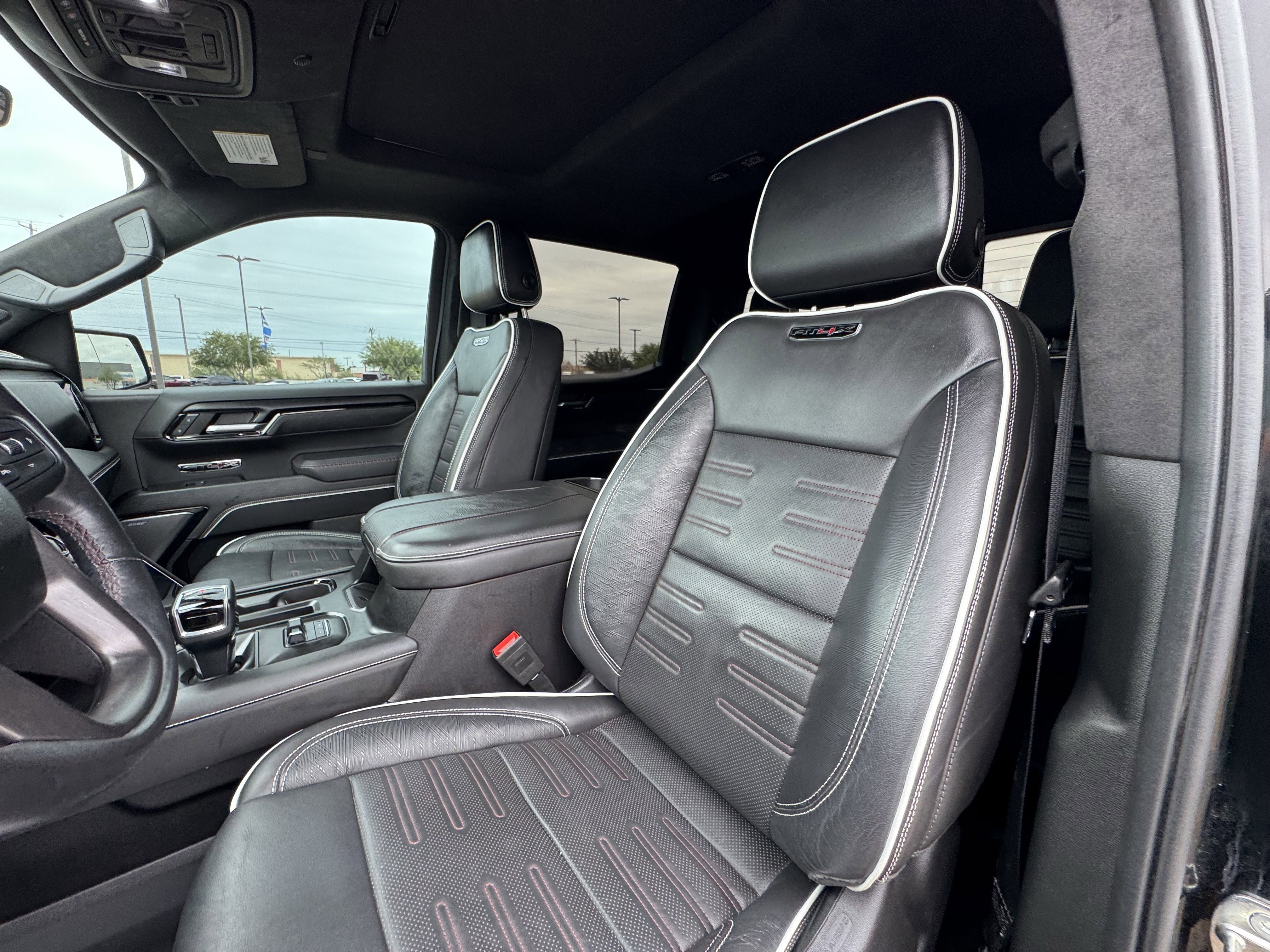 Used 2024 GMC Sierra 1500 AT4X image 23