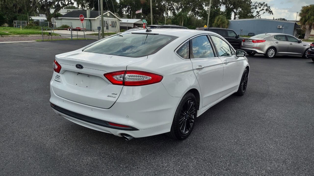 Used 2016 Ford Fusion SE w/ Equipment Group 202A image 4
