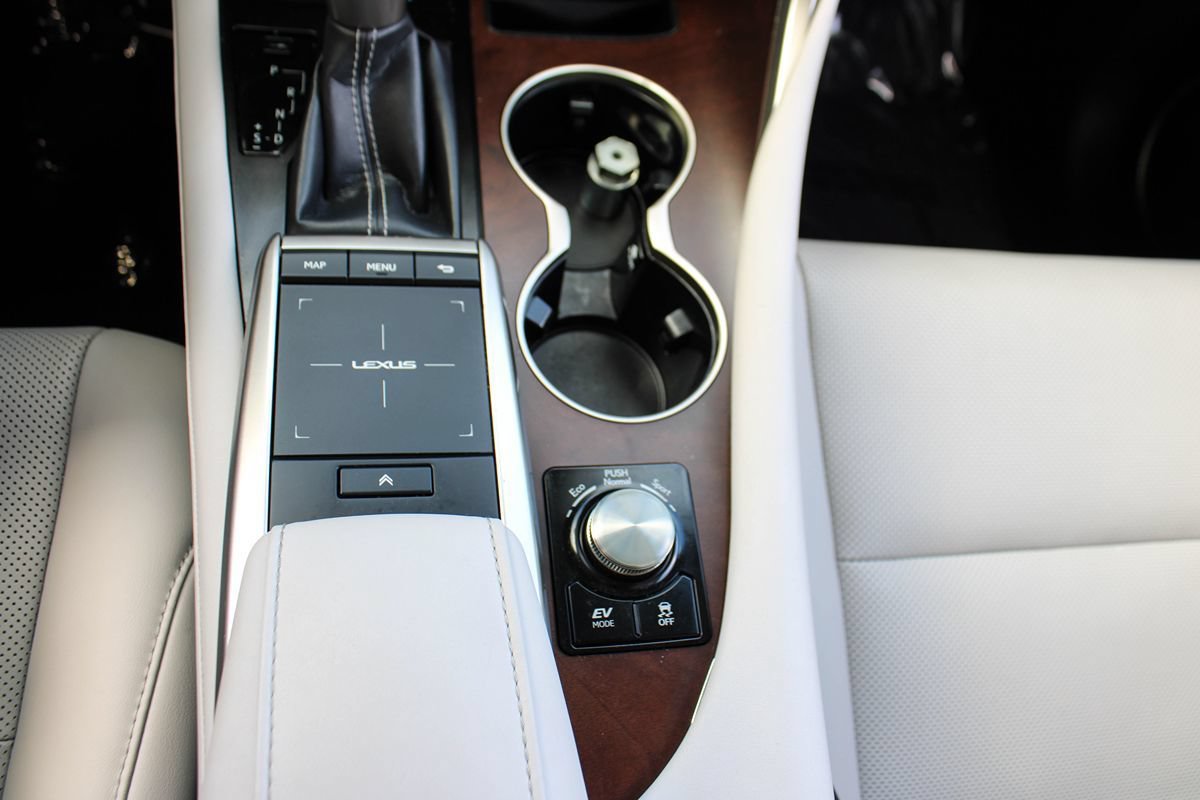 Used 2022 Lexus RX 450h AWD w/ Premium Package image 35
